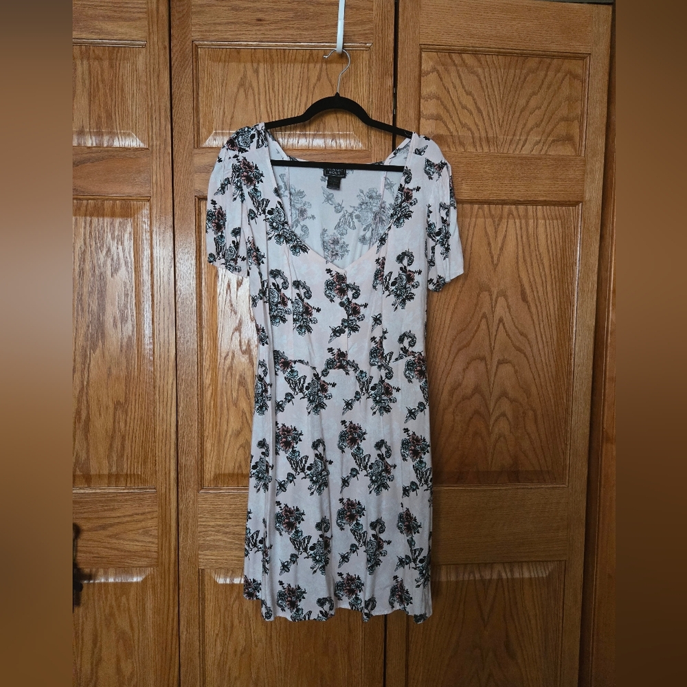 Floral Print Light Pink And White Plus Dress
